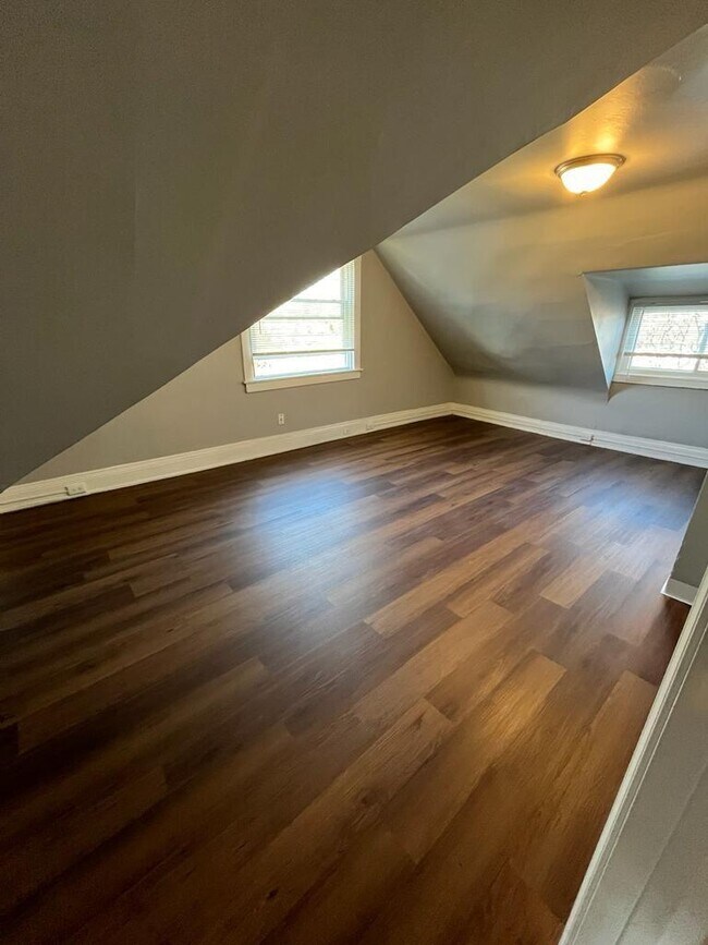 Building Photo - 3612 Dawson Ave