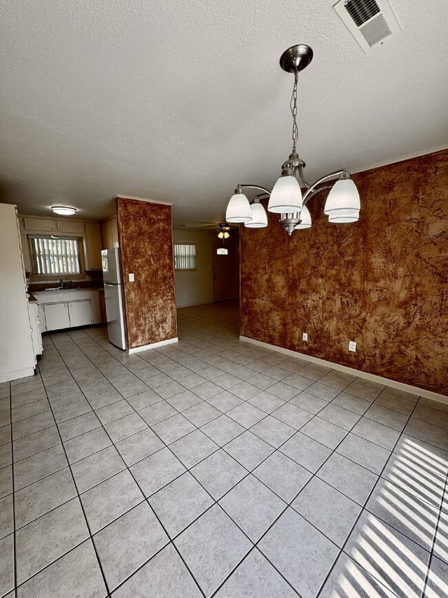 Photo - 1821 S Beth Dr