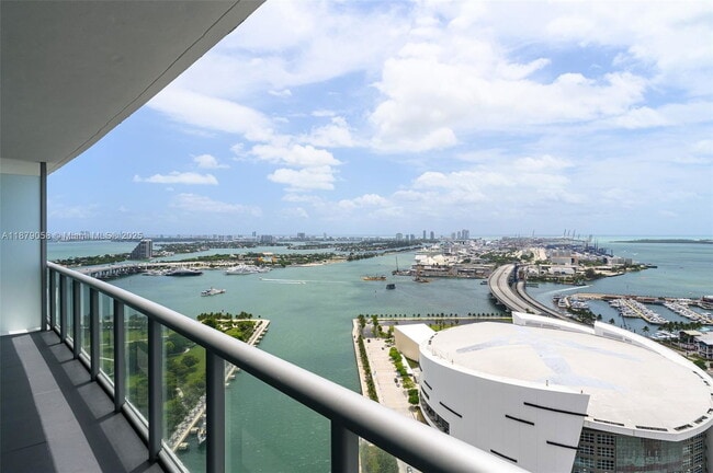 Building Photo - 888 Biscayne Blvd Unit 3406