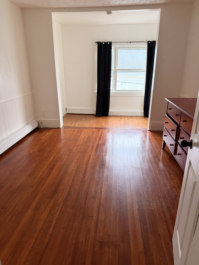 Building Photo - 392 Court St Unit Court Street