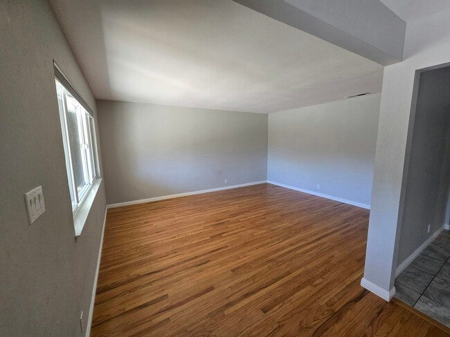 Photo - 11754 Regio Dr