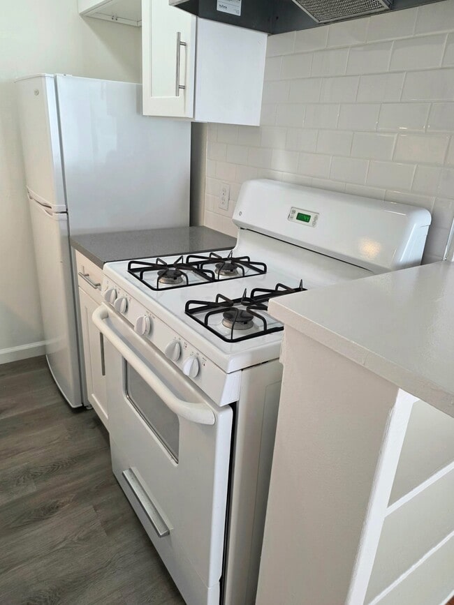 1909 Beachwood Dr Unit 17