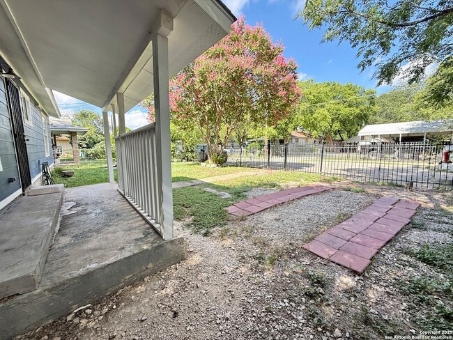 Photo - 230 S San Gabriel Ave