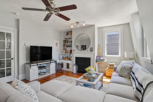 Photo - 79 Pearl St Unit 3