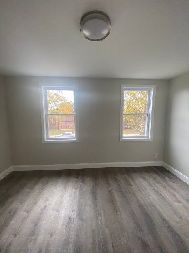 Photo - 2841 Round Rd