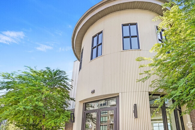 Building Photo - Gardner Station Rental