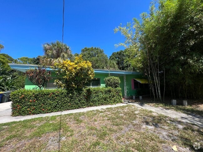 Building Photo - Spacious 2/1 in Fort Pierce * Water and El... Rental