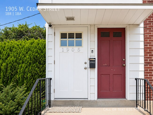 Photo - 1905 W Cedar St