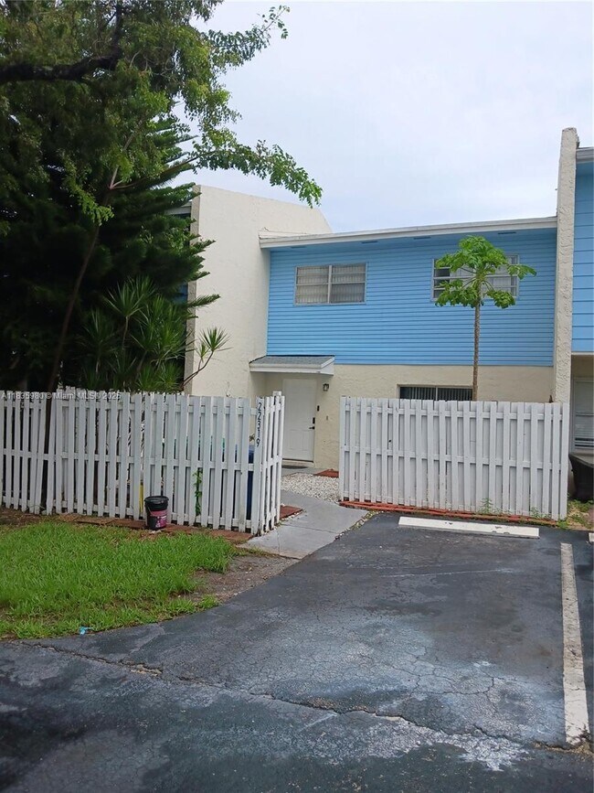 Building Photo - 22319 SW 103rd Ave Rental