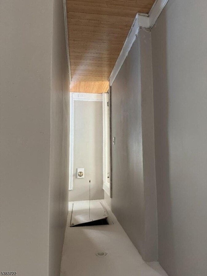 Photo - 375 Tower St