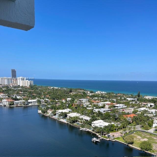 Photo - 20201 E Country Club Dr Unidad 704