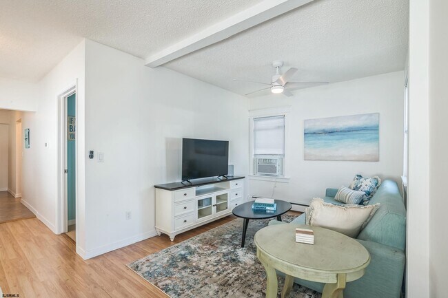 Photo - 219 N Somerset Ave