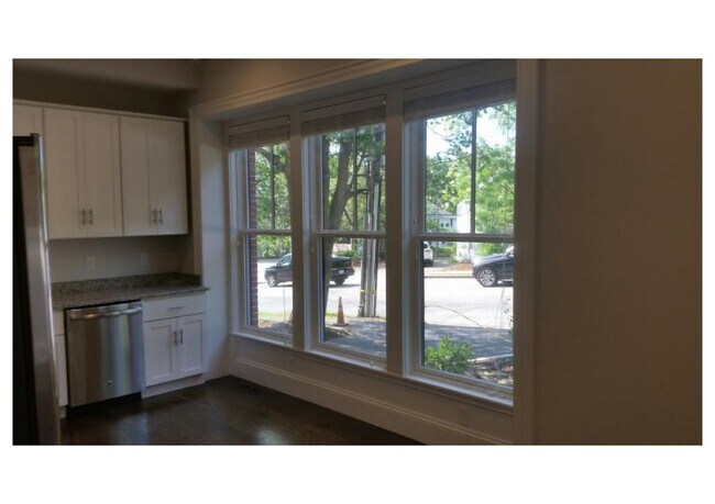 Photo - 2044 Beacon St Unidad 2