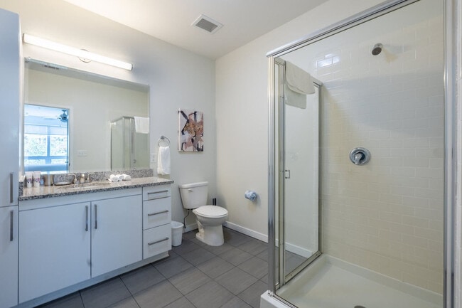 Photo - 81 Tresser Blvd Unidad SI FL2-ID1537756P
