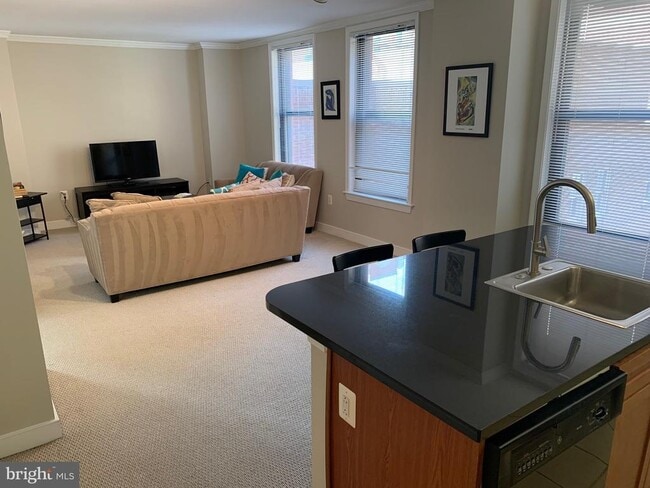 Photo - 631 D Street NW Unidad 534