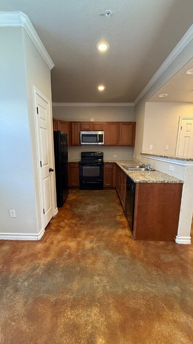 Photo - Spacious 3 Bed / 2.5 Bath Townhome in Quie... Unidad 103