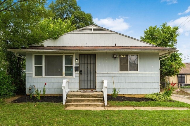 Building Photo - 1726 E Blake Ave Rental