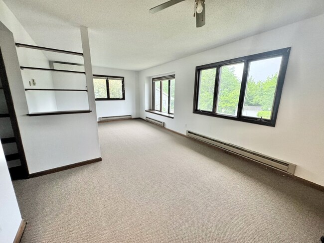 Photo - 13 Harborview Ct