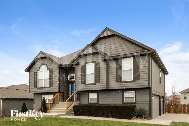 Building Photo - 8500 N Kensington Ave