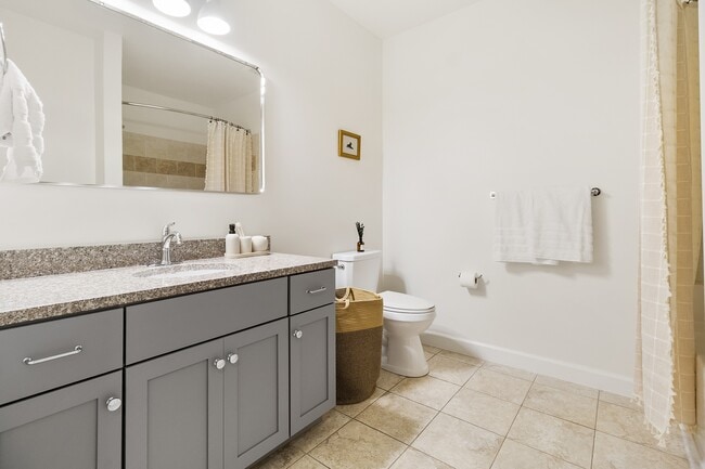 Photo - The Alexander