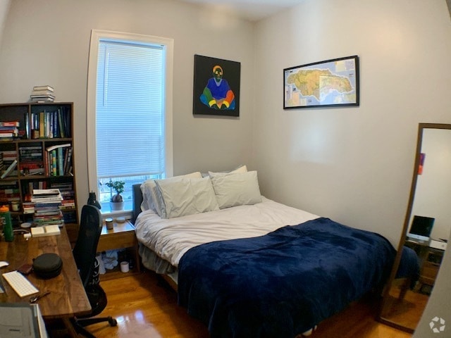Building Photo - 8 Bard Ave Unit 1 Rental