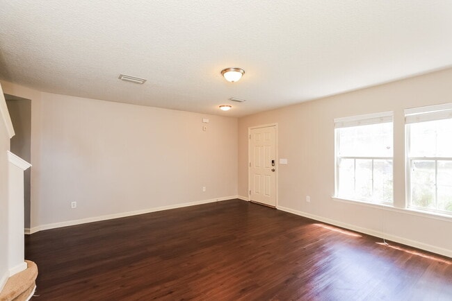 Photo - 150 Bedstone Drive