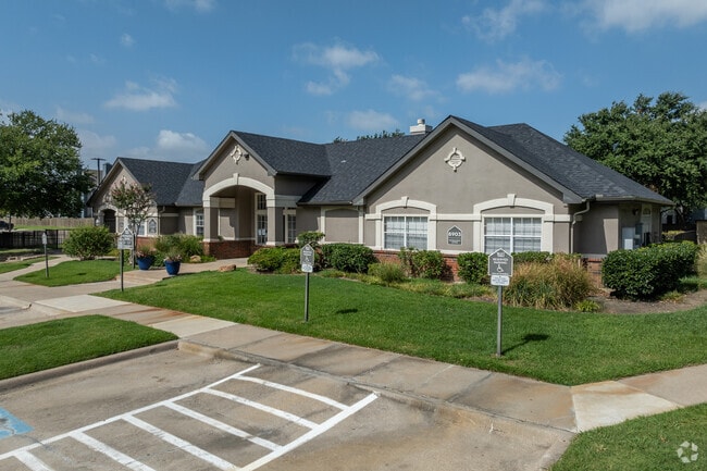 Leasing Office - Valley Trails