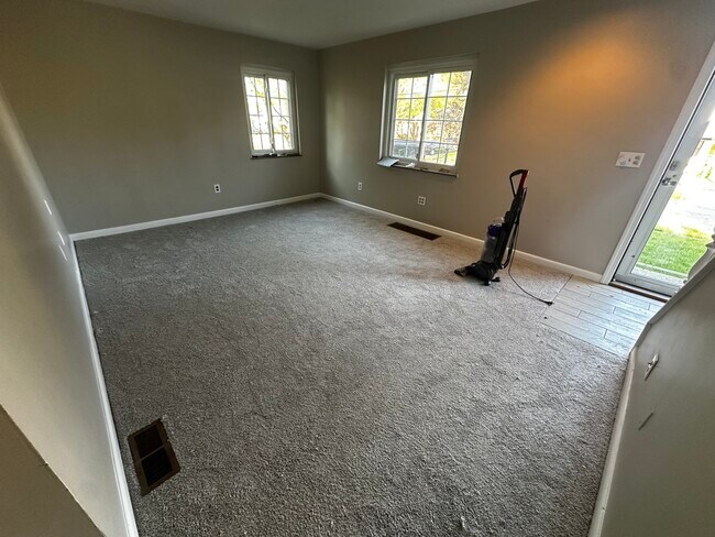 Photo - 7375 Huntridge Ave