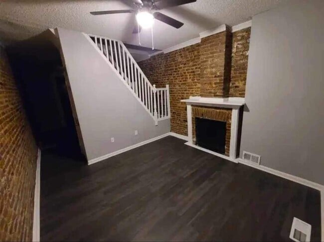 Photo - 3 Bedroom 1 Bathroom Townhouse