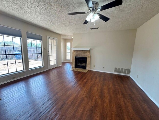 8700 Clearbrook Trail