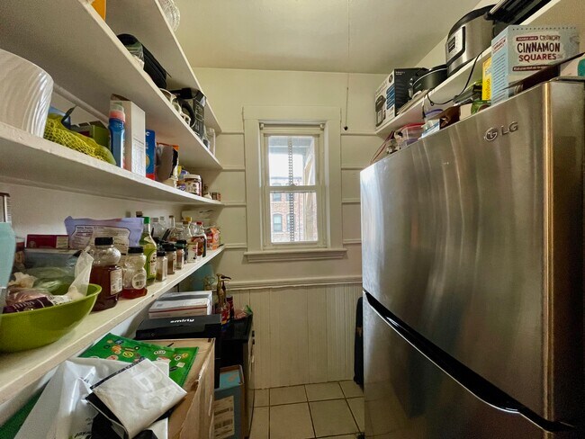 Photo - 162 Kelton St Unidad 2