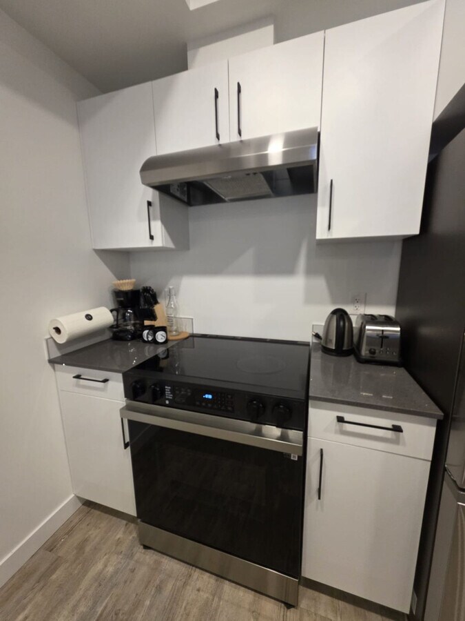 Photo - 1827 Albert St Unit ID1373723P