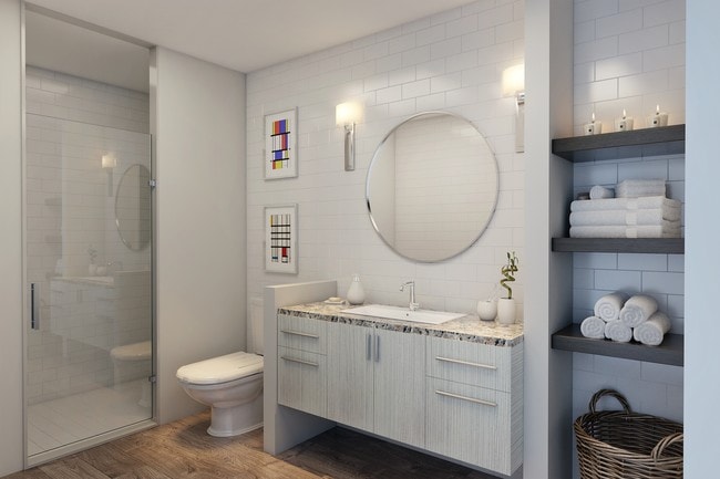 Photo - 50 Paramount