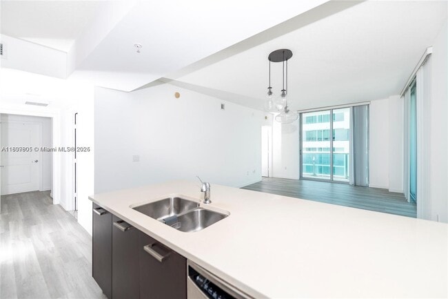 Building Photo - 333 NE 24th St Unit 901 Rental