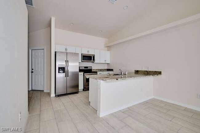 Building Photo - 1303 SE 8th Pl Rental