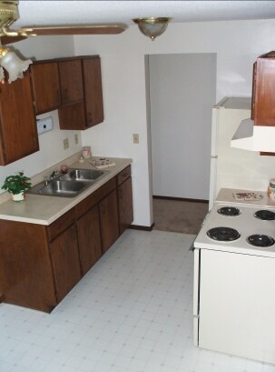 Kitchen - Anderson-Elrose Apartments