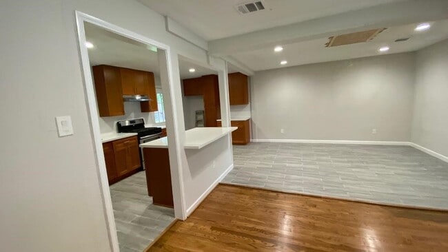 Photo - 2406 Rosemead Dr