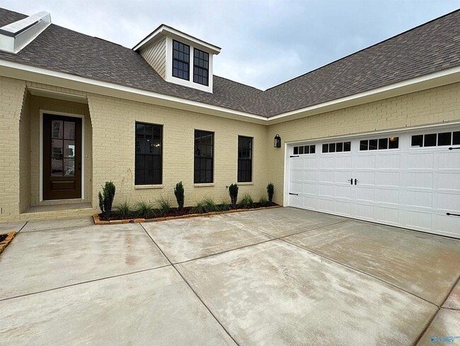 Photo - 106 Upperline St