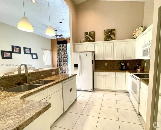 Building Photo - 6405 Lake Tern Ln Rental