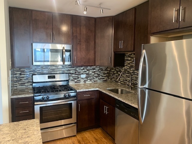 Photo - 1960 N Lincoln Park W Unidad 2105