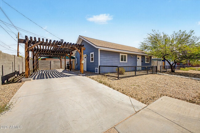 Photo - 505 N 16th Ave