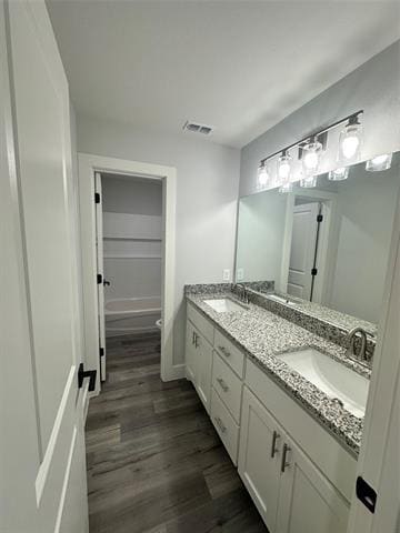 Photo - 406 W 6th St