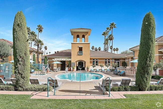 Building Photo - Villa Veneto at Palm Valley Rental