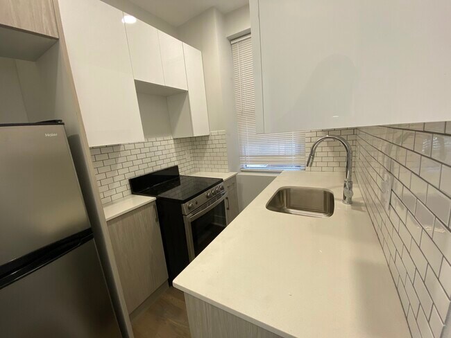165 Park Dr Unit 14