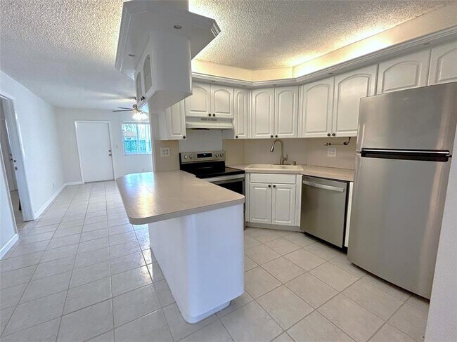 Photo - 2175 NE 56th St Unit 109