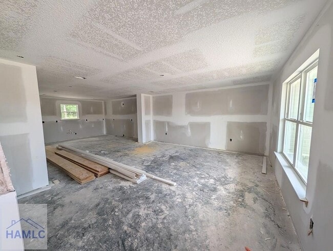 Photo - 20-B1 Frasier Ln SW