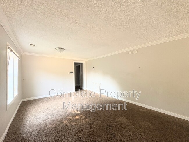 Photo - 2129 Powderly Ave SW