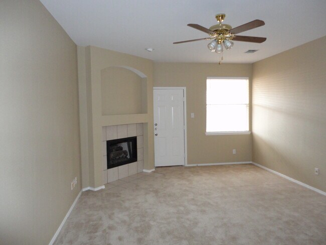 Photo - 2319 Dogwood Dr