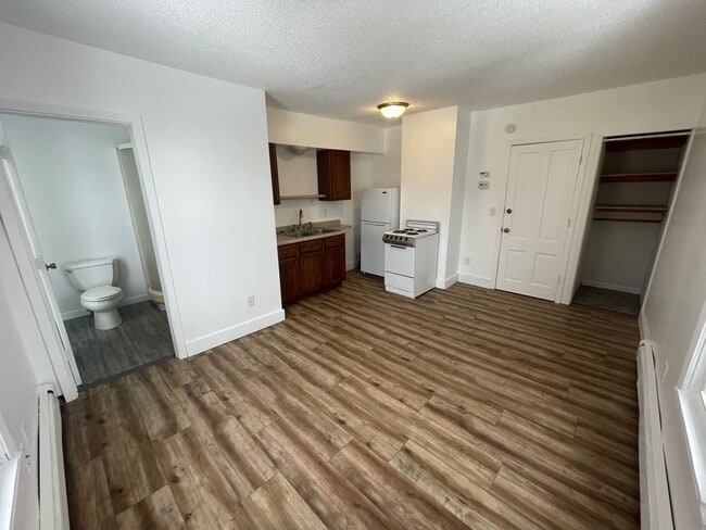 Photo - 608 Norwood St Unit 4