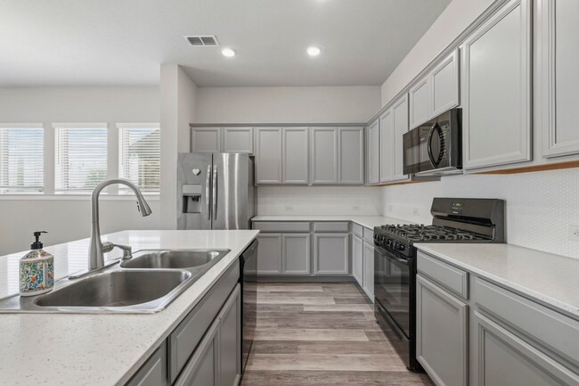 Photo - 10055 Napier Dr